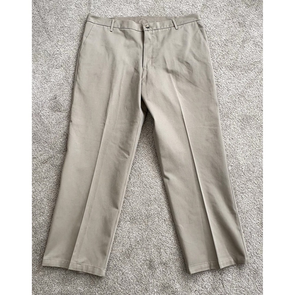 NEW‎ WRANGLER Ultimate Khaki Pants No Iron Flat Front Classic Fit Men's 40x30